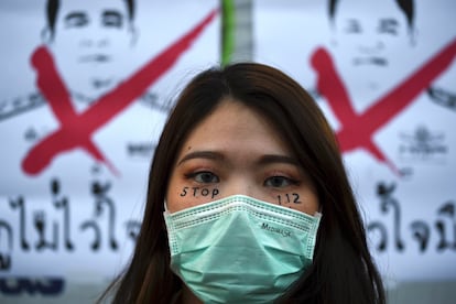 Tailandia. Protestas reclamando la derogación del artículo 112 del código penal que permite
juzgar a las personas que insultan a la monarquía, así como la liberación de los manifestantes antigubernamentales detenidos. 