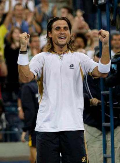 Ferrer celebra su victoria ante Nadal.