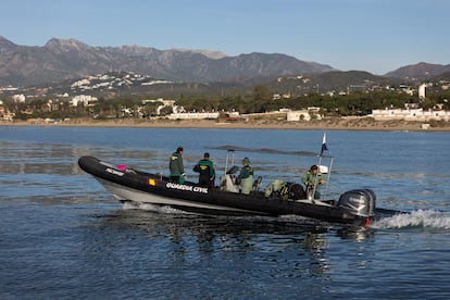 El Grupo Especial de Actividades Subacuáticas (GEAS) de la Guardia Civil durante la búsqueda de los restos de la mujer colombiana de 46 años en enero del 2023.