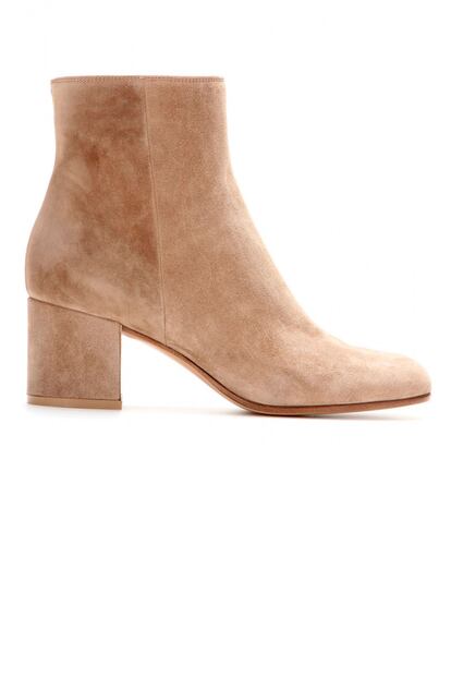 Color camel, de ante. Los firma Gianvito Rossi (c.p.v.)