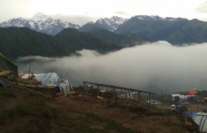 En torno a 6.000 personas se hacinan en este Campo de Laparck (Nepal).