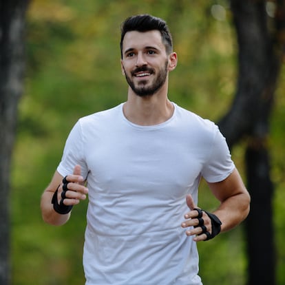 Esta es la camiseta deportiva de hombre más vendida en Amazon