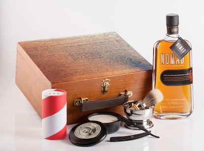 Para barbudos amantes del whisky. Un maletín de madera de roble elaborado por Nomad y Traditional Barbershop contiene una botella del destilado junto a las herramientas para un buen afeitado. Precio: 250 euros.