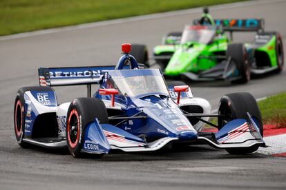 Alex Palou competes during an IndyCar auto race at Mid-Ohio Sports Car Course in Lexington, Ohio, Sunday, July 2, 2023.