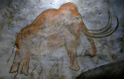 Dibujo de un mamut en la cueva cántabra de Altamira.