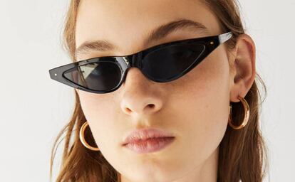 Gafas de estilo cat-eye.