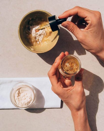 The Pore Perfecting Mask, de Rowse, una mascarilla para hacer en casa que combina arcilla verde Montmorillonite, agua de neroli, aceite esencial de limón y aceite de argán, indicada para pieles grasas o con tendencia acneica.