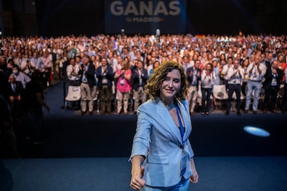 La nueva presidenta del PP de Madrid y presidenta de la Comunidad de Madrid, Isabel Díaz Ayuso, tras la clausura del  XVII Congreso del Partido Popular de Madrid.  El discurso con el que la presidenta madrileña ha cerrado el cónclave ha ido al choque con Pedro Sánchez y contra la izquierda: “Quiero combatir ideas y actitudes perversas. El socialismo no funciona”. 