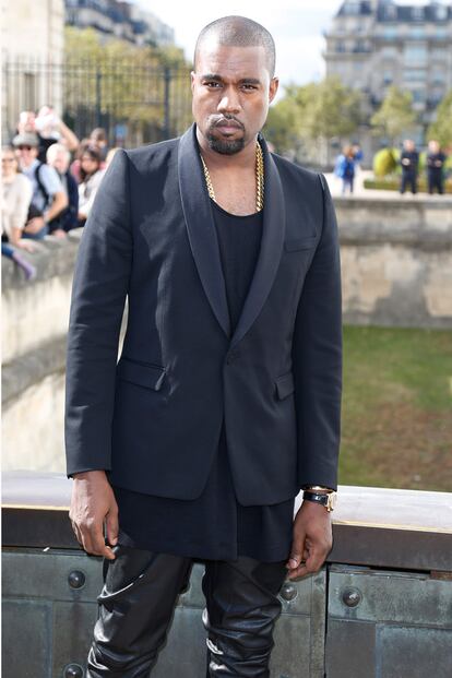 Kanye West llevaba unos días en París, y tampoco se quiso perder el desfile de Dior.