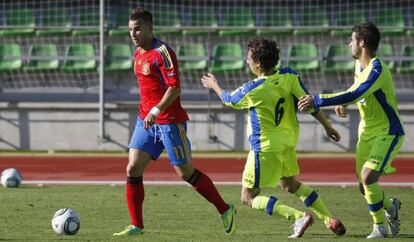 Jesé, durante un partido con la sub 19.
