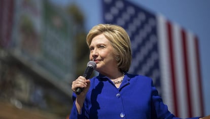 La candidata dem&oacute;crata Hillary Clinton en Los &Aacute;ngeles, California. 