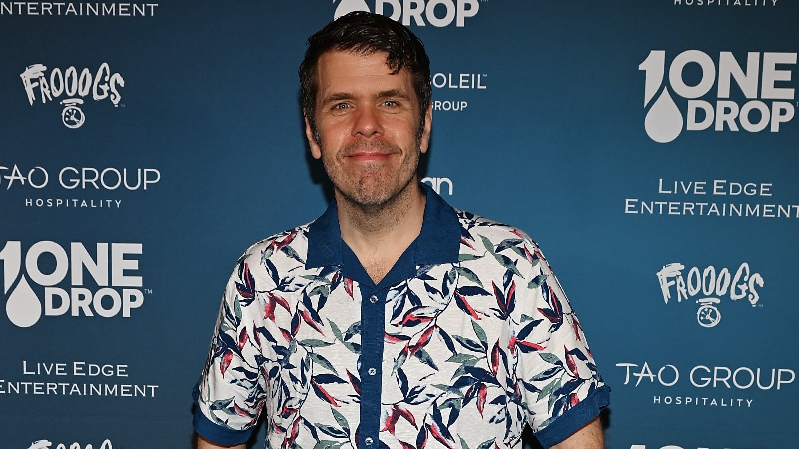 El bloguero Perez Hilton, hospitalizado tras infligirse daño a sí mismo en una retransmisión en directo