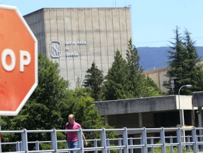 Exterior de la central nuclear de Garoña, en Burgos.