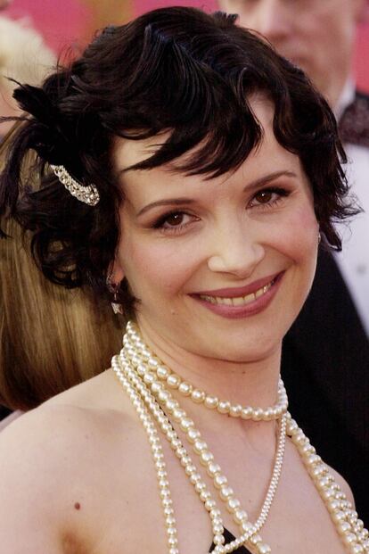 Razzie: Juliette Binoche se enfadó con su peluquero en los Oscar de 2001.