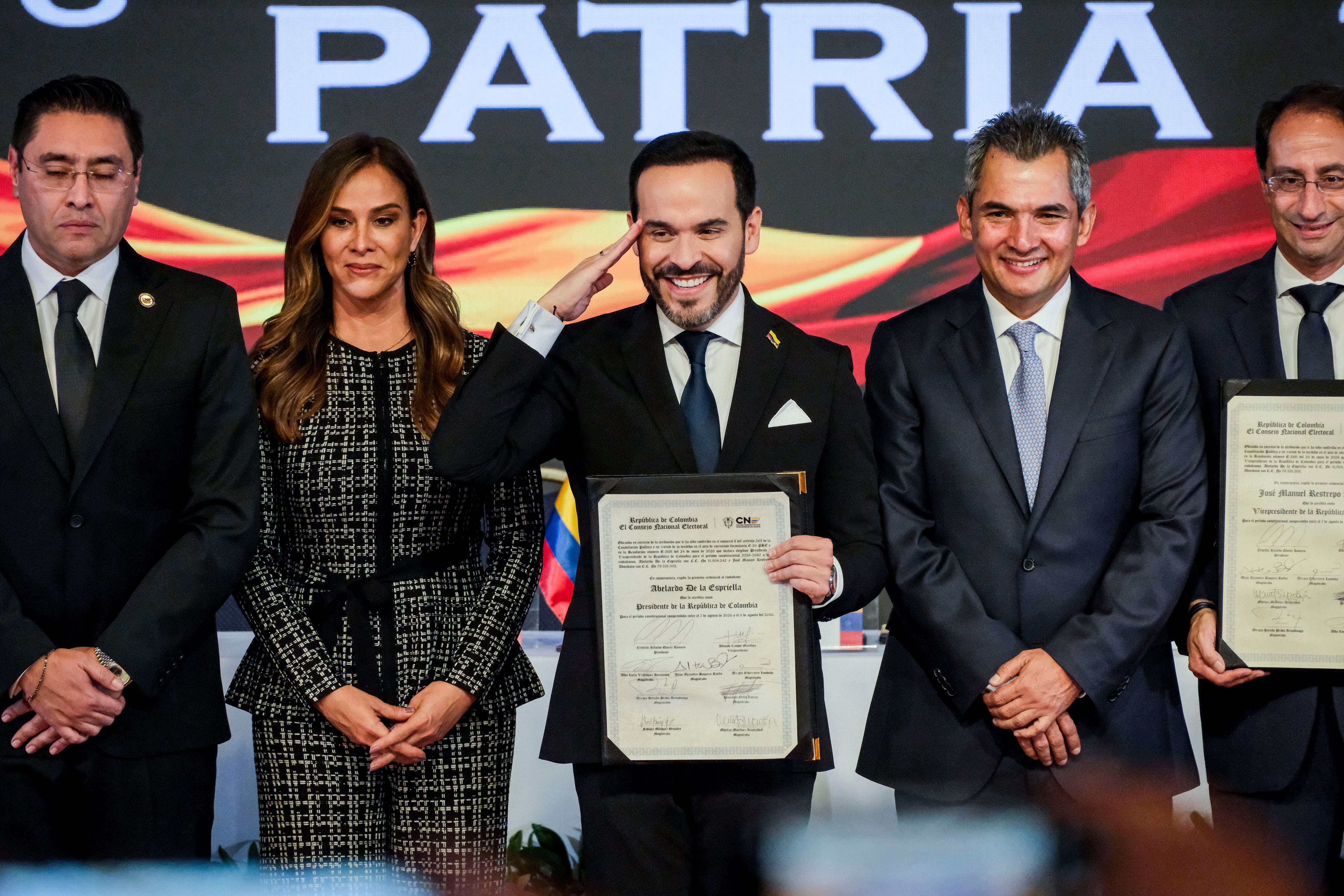 El empalme de Petro y De la Espriella, un poco de nunca y otro poco de siempre