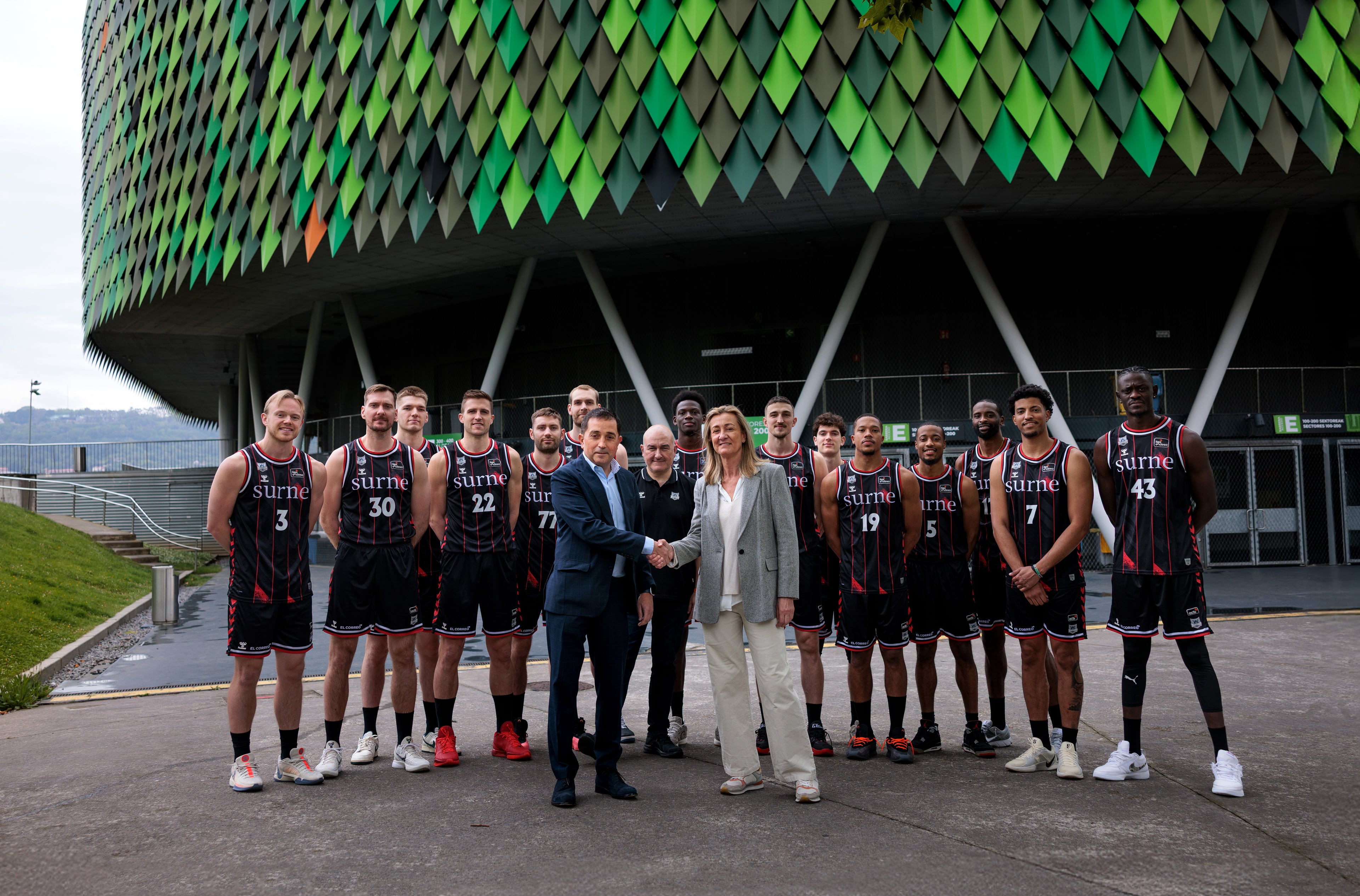 BBK dejará a cero la deuda que bloqueaba al Surne Bilbao Basket desde hace 11 años 