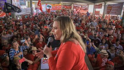 Marília Arraes, em ato neste domingo em Recife.