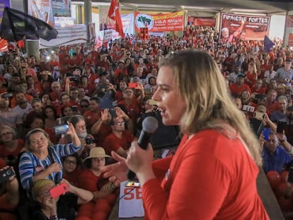 Marília Arraes, em ato neste domingo em Recife.