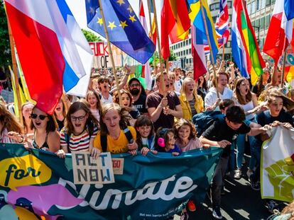 Manifestació reclamant accions contra el canvi climàtic.