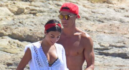 Georgina Rodríguez y Cristiano Ronaldo, el pasado julio en Formentera.