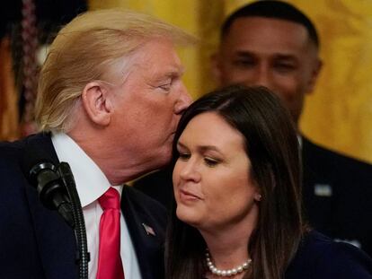 Donald Trump, en el acto de despedida de la portavoz de la Casa Blanca, Sarah Sanders. 