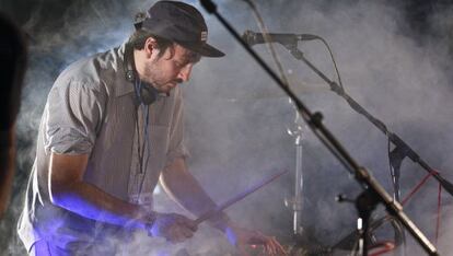 Actuación de John Talabot en el Festival de música Sónar 2012