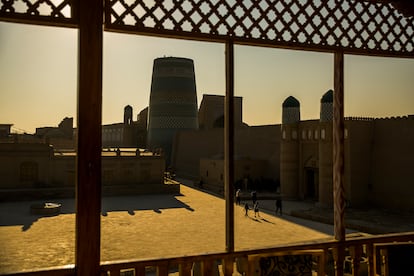  Barrio de Ichan-Kala, en Jiva, Uzbekistán. 