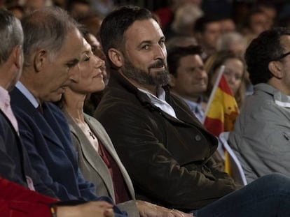 El presidente de Vox, Santiago Abascal, durante un mitin en Dos Hermanas (Sevilla).