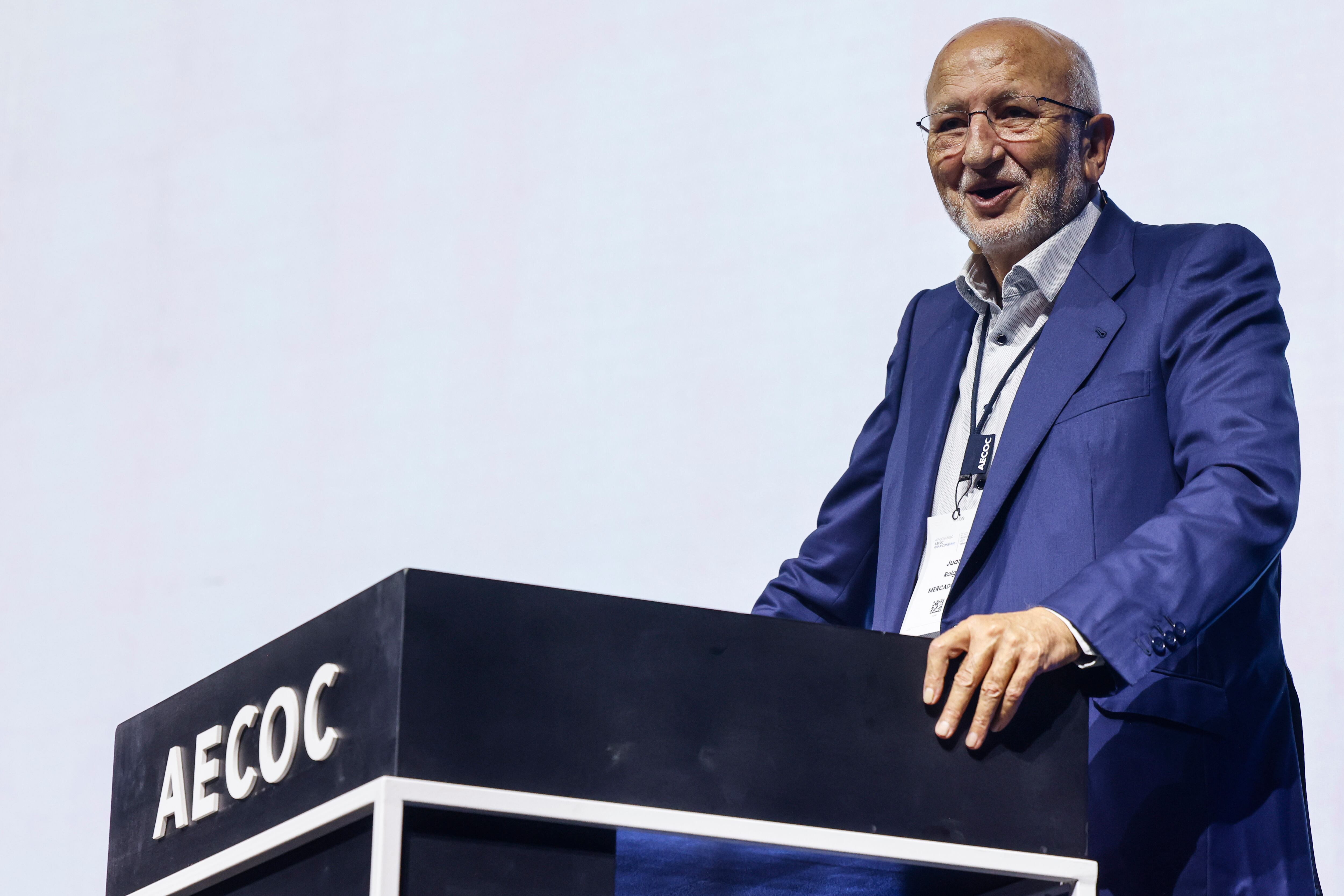 El presidente de Mercadona, Juan Roig, durante el congreso Aecoc, ayer en el Roig Arena de Valencia.