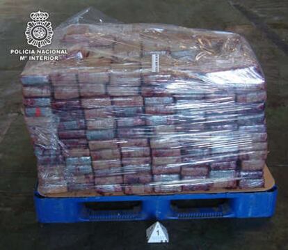 Palé cargado de plátanos con cocaína