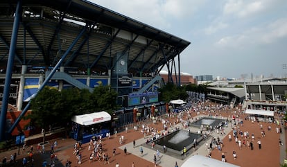 Vista exterior de la pista Arthur Ashe, en el complejo Billie Jean King de Queens, Nueva York. / J. D. (AP)