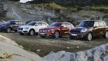 De izquierda a derecha: Range Rover Evoque, Audi Q3, Mercedes GLA y Mini Countryman. 
