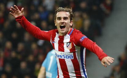 Griezmann celebra su gol al Bayer.