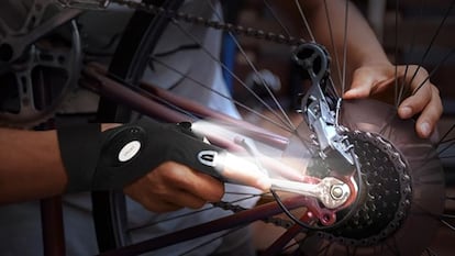 Estos son los mejores guantes con luz LED de Amazon