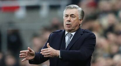 Ancelotti, durante el duelo ante el Newcastle.