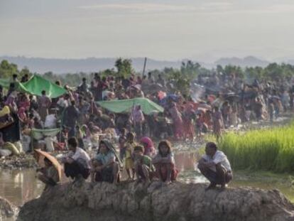 Acnur difunde imágenes de las 15.000 personas atrapadas en la frontera entre Myanmar y Bangladés