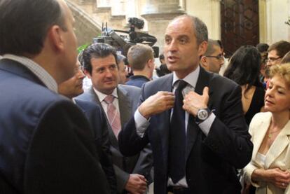 Francisco Camps, con alcaldes de la Comunidad Valenciana.