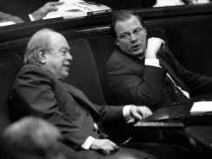 b 33911 (12/abr/00) -color- Parlament, debate de los presupuestos, Jordi Pujol. -foto: Silvia T. Colmenero.
