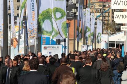 Participantes en la última edición del Mobile World Congress celebrado en La Fira de Barcelona en febrero de 2011.