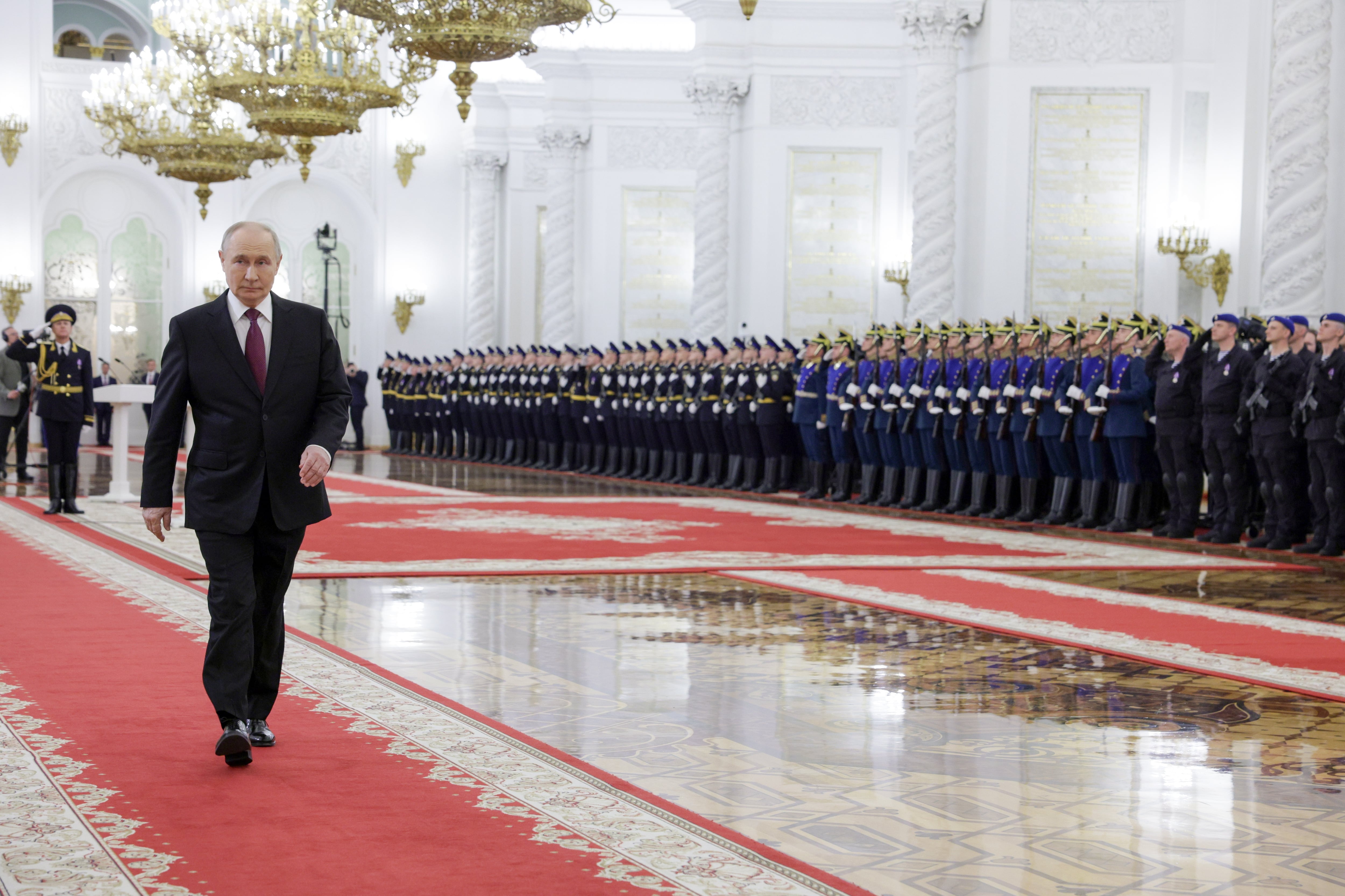 Rusia se enfrenta a su mayor crisis de combustible por la ofensiva de Ucrania contra las refinerías