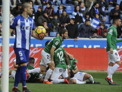 El Leganés celebra uno de sus goles al Alavés.