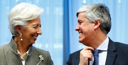La presidenta del BCE Christine Lagarde junto a Mario Centeno en una cumbre del Eurogrupo en Bruselas el pasado febrero.