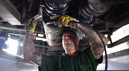 Los transportistas rumanos y b&uacute;lgaros pueden verse afectados por los planes de Macron para revisar la directiva sobre los trabajadores desplazados 