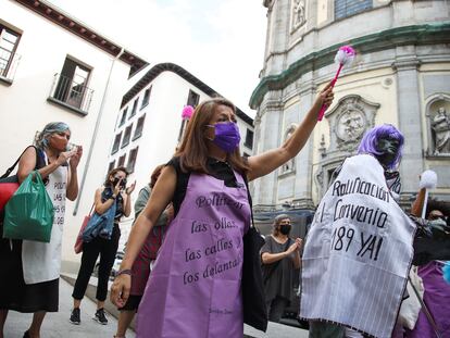 Concentración de trabajadoras del hogar, en Madrid, en junio de 2021.