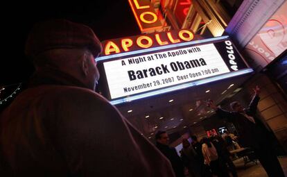 Marquesina del teatro Apollo en Harlem, Nueva York, el 29 de noviembre de 2007, cuando Obama dio un discurso siendo candidato demócrata a la Presidencia.