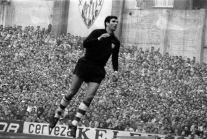 José Ángel Iríbar, en San Mamés en la temporada 1966-67.