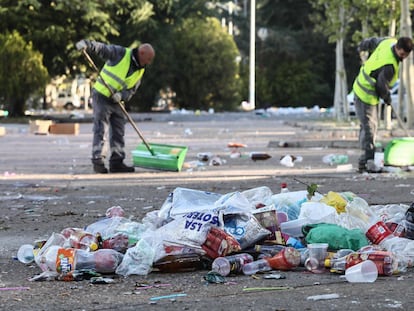 La basura de San Cemento, el 'macrobotellón' de la Complutense