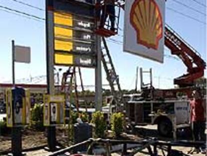 Shell renuncia a su escasa presencia en Latinoamérica.