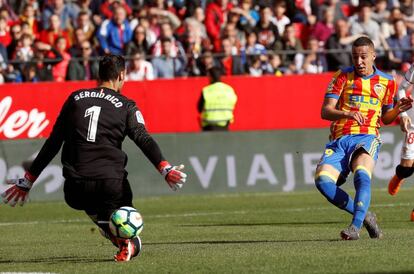 El Valencia se enfrenta al Sevilla en la jornada 28 de la Liga Santander