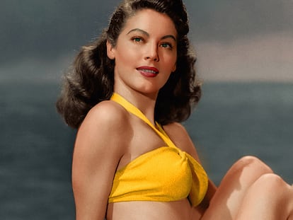 Ava Gardner de las primeras en atreverse con el polémico bikini.